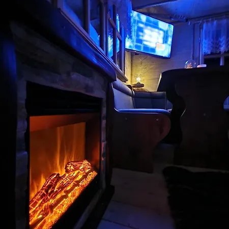 Treehouse Podpolanie Nyaraló